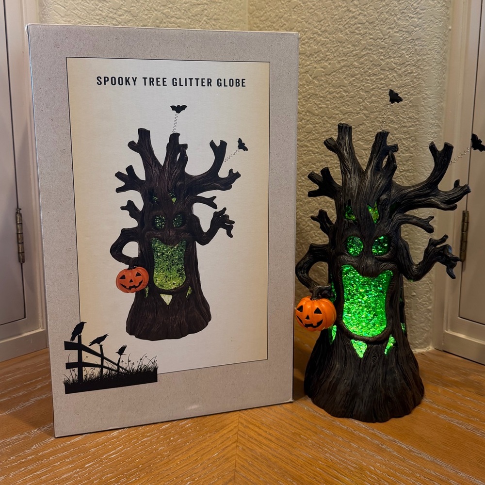 Cracker Barrel Tree Trunk with Pumpkin Halloween Glitter Globe SOLD OUT